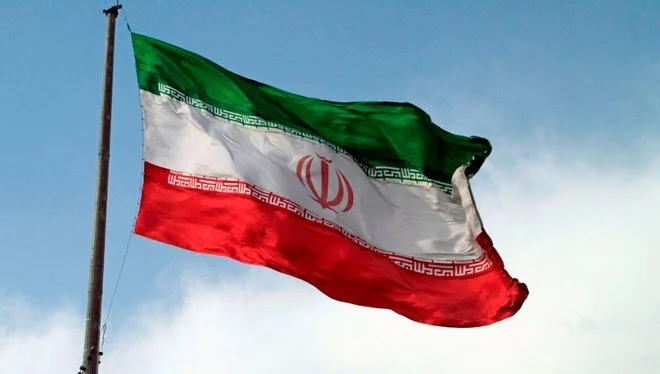 İran’da Şah Çerağ Türbesine Silahlı Saldırı: 4 Ölü, 8 Yaralı
